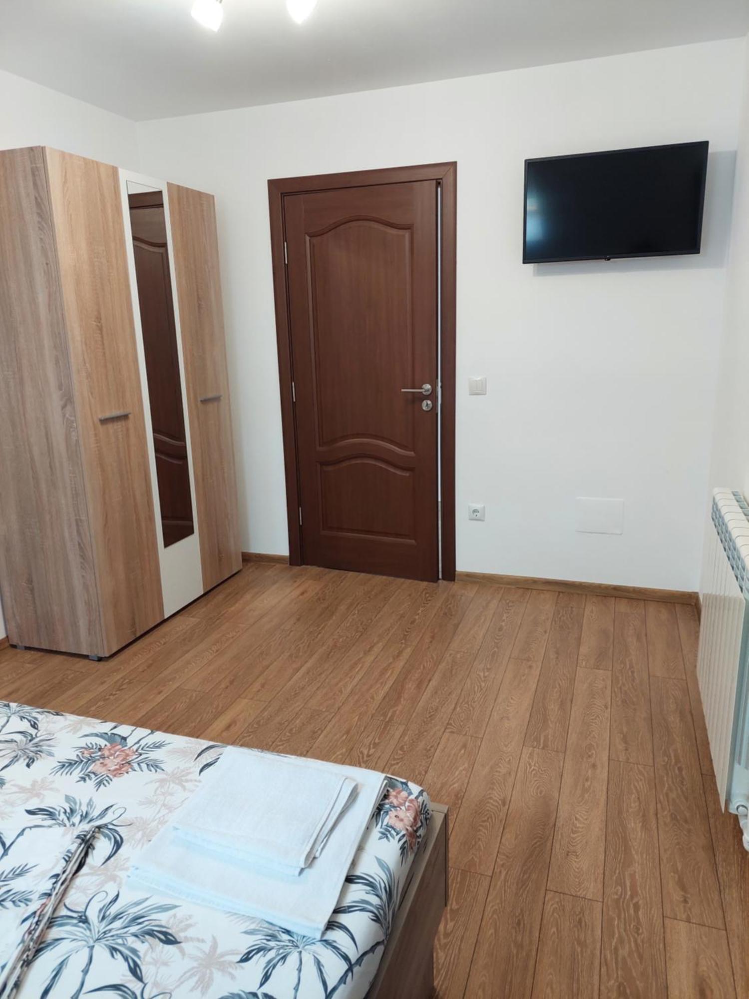 Casa Cristina Hotel Cartisoara Luaran gambar